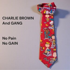 Charlie Brown Peanuts Workout Gym Tie No Pain No Gain Red Novelty Neck Tie

⸻